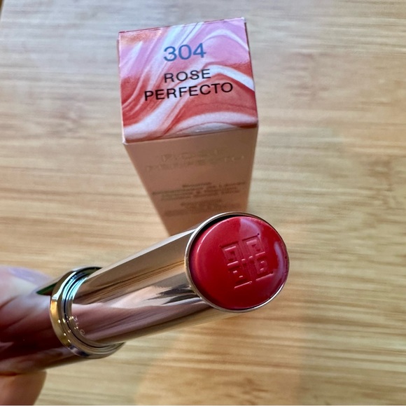 NWB Givenchy Rose Perfecto Lip Balm - Shade 304 Corally Red - Picture 4 of 4